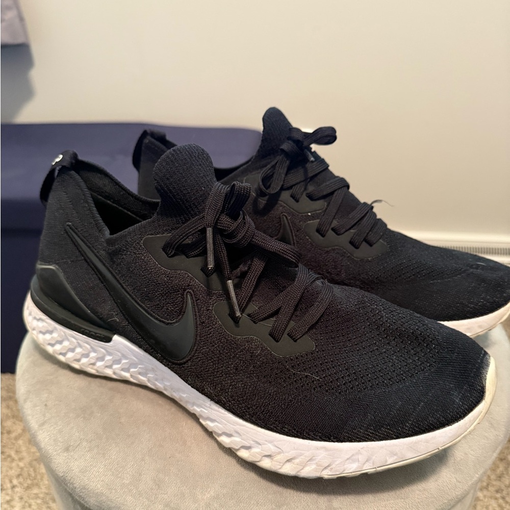 Men’s Nike Black Sneaker size 12